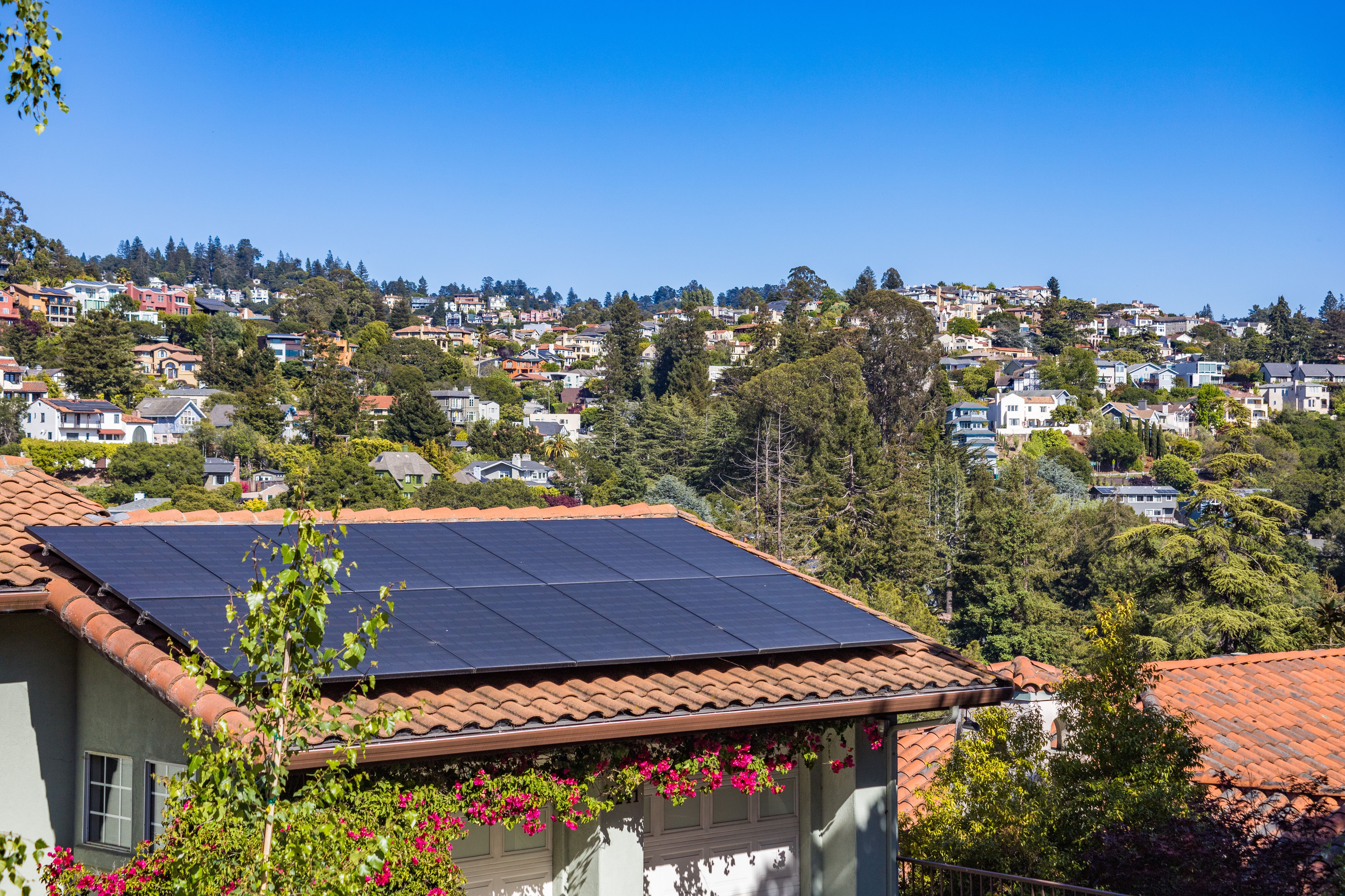 New-build residential rooftop solar array