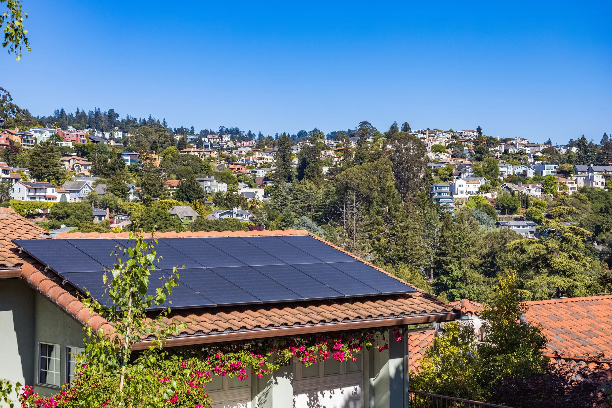 Residential solar and Tesla Powerwall installation