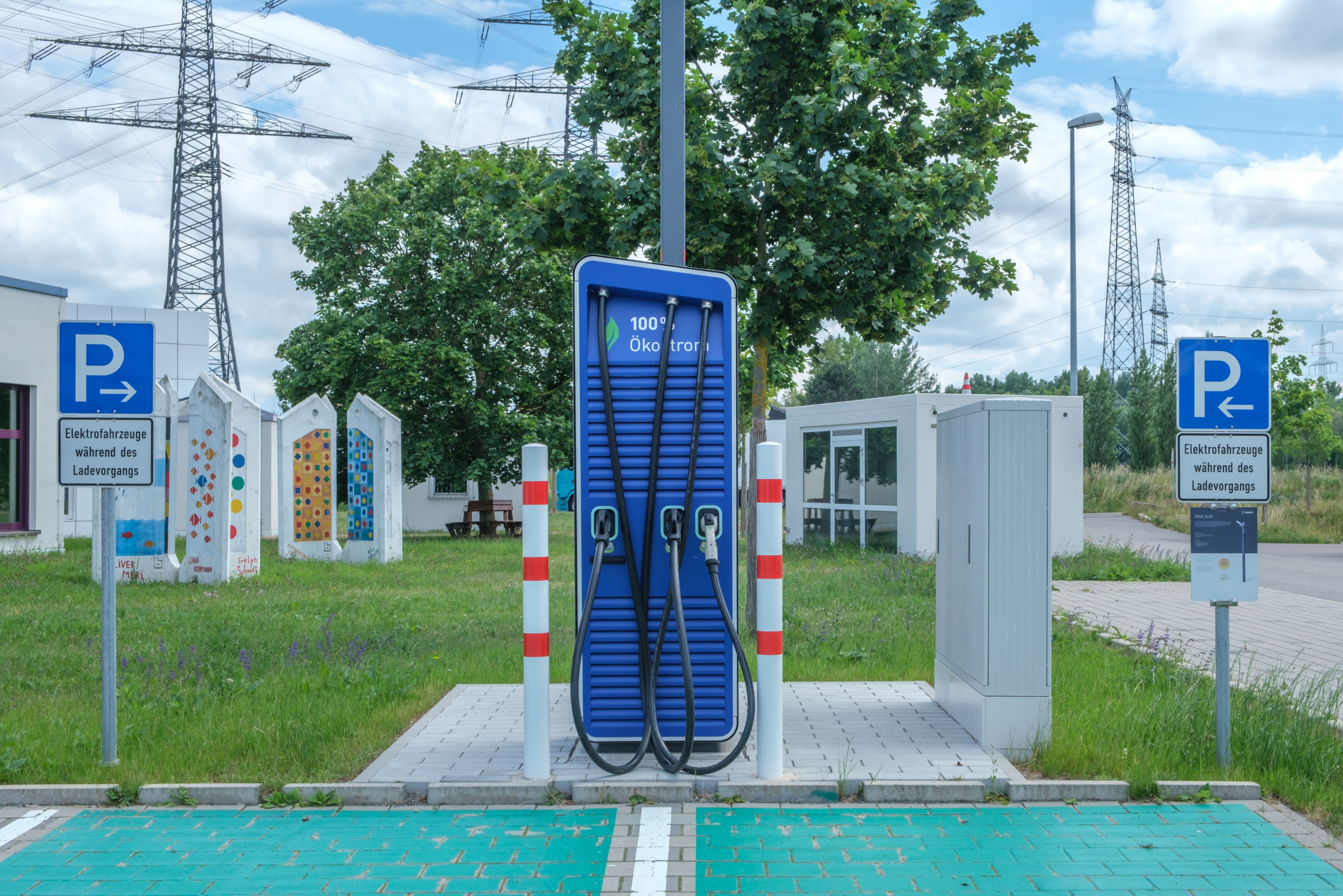 Retail site EV charging hub